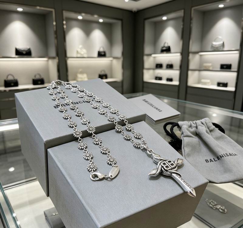 Balenciaga Necklace 06yxs64